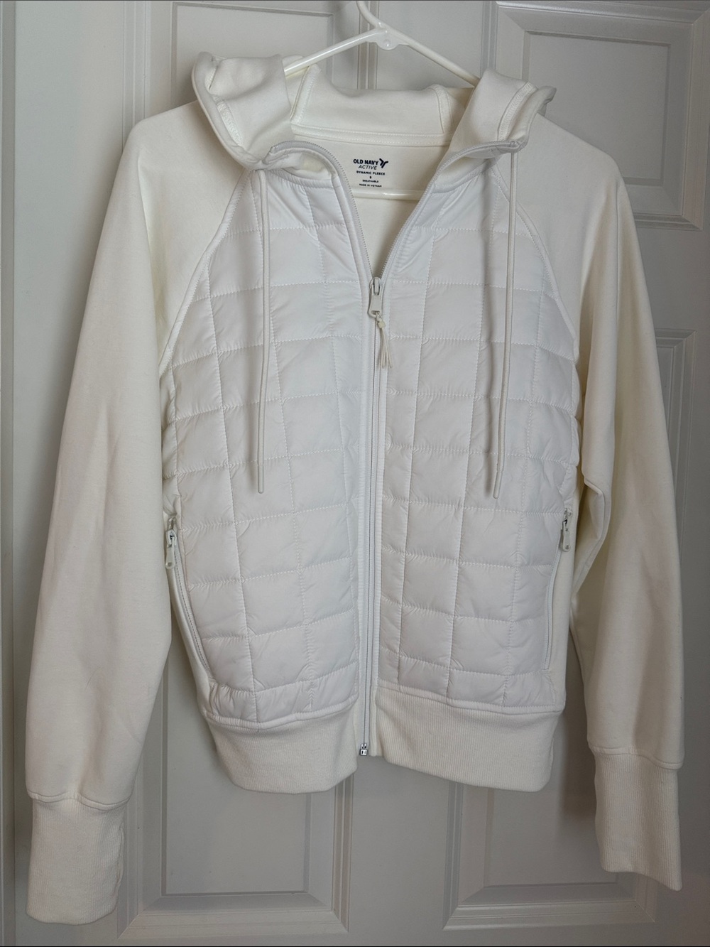 NWOT- Old Navy White Quilted Hoodie Jacket - Women's
